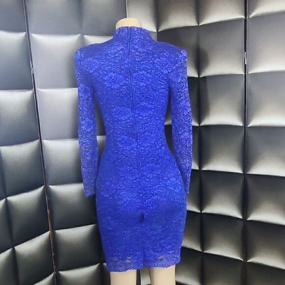 Vintage lace dress   - Picture 3 of 10